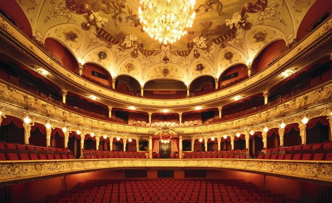 Hessisches Staatstheater Wiesbaden ©Rafael-Neffde