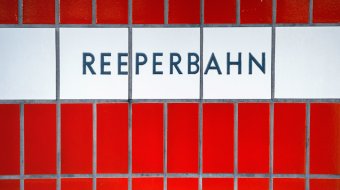 Auf der Reeperbahn... // © Jürgen Sack