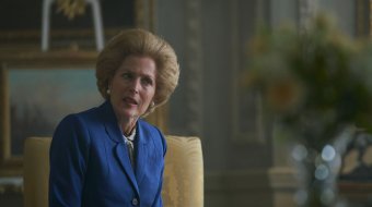 Gillian Anderson als Margaret Thatcher in "The Crown" // © Netflix/Des Willies