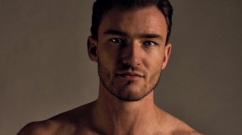 Brett Staniland aus „Love Island“ gegen homophobe Trolle