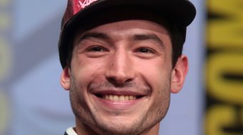 Ezra Miller wurde in einem hawaiianischen Lokal verhaftet
