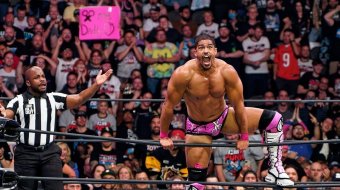Wrestler Anthony Bowens und Max Caster gewinnen AEW-Titel