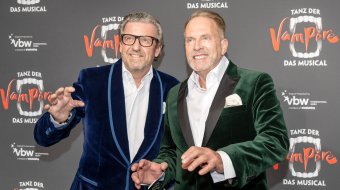 Gesamtmetall-Leiter Stefan Wolf und Musicalstar Kevin Tarte