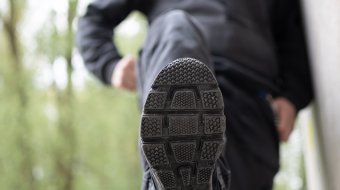 30-Jähriger schwulenfeindlich beleidigt und getreten