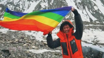 Queerer Bergsteiger Aidan Hyman auf zweithöchstem Berg