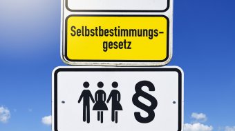 KRITIK AM SELBSTBESTIMMUNGSGESETZ