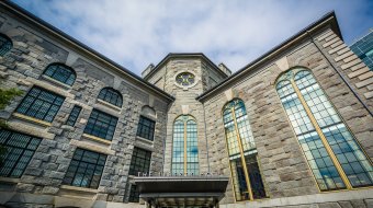 Boston: Hotel hält Lesbe für trans* Person und verweist sie