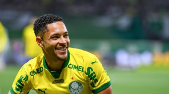Fußballer Vitor Roque klar gegen queere Diskriminierung