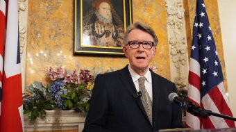 Peter Mandelson distanziert sich von Jeffrey Epstein