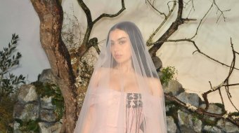 „Wuthering Heights": Filmstart und Musik von Charli XCX