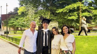 Noah Schnapp schließt Bachelor an Wharton ab