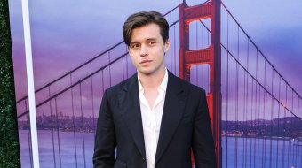 Nick Robinsons Nacktszene macht Netflix-Romcom zum Hit