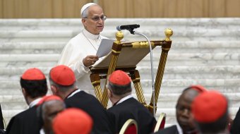 Papst wirbt für Literatur