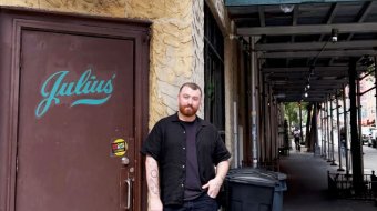Sam Smith feiert New Yorker Kult-Gaybar Julius’