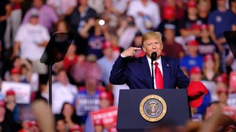 Trump behauptet Reversal-Operationen an Trans-Personen
