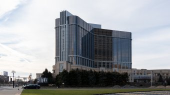 Lesbisches Paar verklagt Casino 