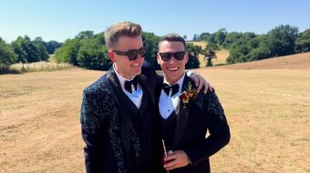 Rugbyspieler heiratet Partner