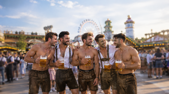Kerle in besonderer Tracht