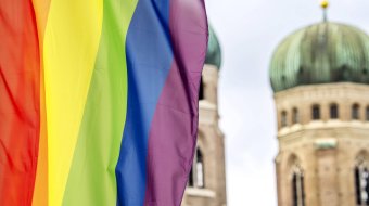 202 Fragen zum Aktionsplan Queer