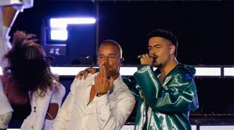 Schwule Küsse bei NFL-Show 