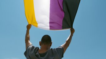Studie belegt: 150 Kulturen kennen nichtbinäre Geschlechter