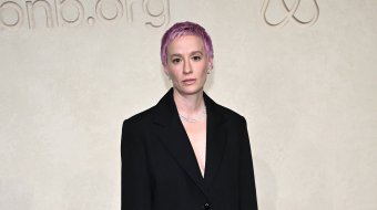 Megan Rapinoe bei der airbnb.org-Gala am 28. Oktober 2026 in Hollywood.
