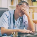 Ärzte vergaßen, HIV-Diagnose zu übermitteln