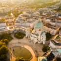 Schwuler beleidigt und in den Schritt getreten