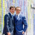 Pete Buttigieg machte seinem Mann am Flughafen einen Antrag