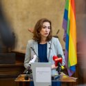 Regenbogenflagge und Einsicht sind nicht genug für das Land