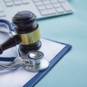Frankreich will Pseudo-Therapien mit Haftstrafen ahnden