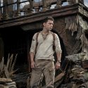 Tom Holland als junger Jonathan Drake // © 2021 Sony Pictures Entertainment Deutschland GmbH
