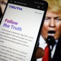 Donald Trumps Social-Media-App floppt // IMAGO / NurPhoto