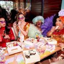 Taco Bell eröffnet „Drag Brunch“ mit lokalen Kings und Queens