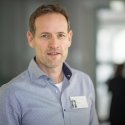 Facharzt für Jugendpsychiatrie fordert Umdenken im trans-Streit // © IMAGO / Wolfgang Maria Weber