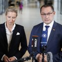 Das Ende eines Selbstbetrugs – AFD in der Kritik //© IMAGO / Political-Moments