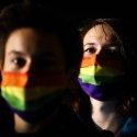Anti-LGBTI*-Gruppe ruft indirekt zu Attentate auf // © IMAGO / NurPhoto