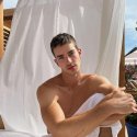 Manu Ríos („Élite“) in Pedro Almodóvars „Brokeback Mountain“