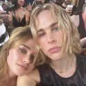Trans* Schauspielerin Tommy Dorfman und ihre Verlobte