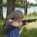 Homo-Hasserin will Kinder bewaffnen