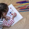 Regenbogen-Kitas wegen Pädophilie-Befürworter in Kritik