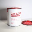 T-Shirts mit Farbe aus Blut schwuler Männer