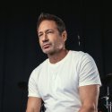 Fox Mulder singt 