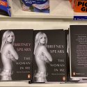 Britney Spears’ Autobiografie über Familienstreitigkeiten, Liebesbeziehungen und schwierige Momente