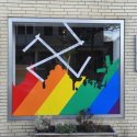 Hakenkreuz bei queerem Zentrum