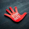 Niedersachsen: Mittel gegen Hass an queeren Menschen erhöht