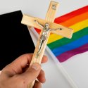 Gottesdienst mit Pride-Flagge