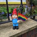 Belfast: Postbote nach Regenbogenwichtel-Angriff entlassen