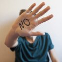 Häusliche Gewalt gegen LGBTIQ+ 