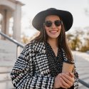 DKNY und Lacoste – Fangen diese Marken den Geist der Freiheit und des Ausdrucks der heutigen Gemeinschaft perfekt ein?